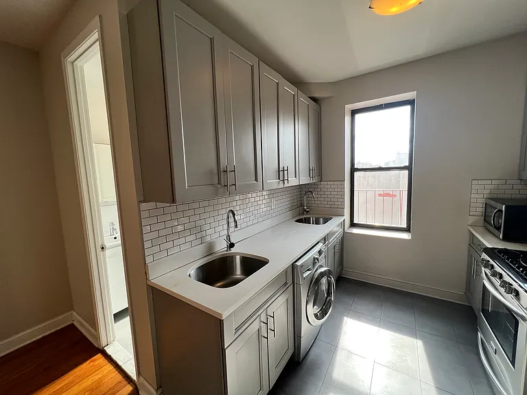 1452 Carroll St #3D — Photo 3