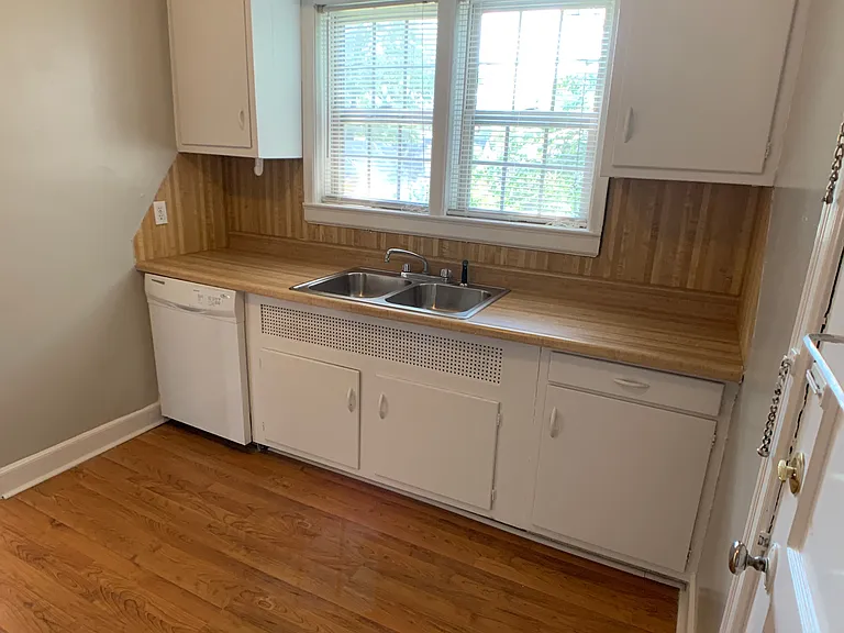 917 Oxmoor Rd #201 — Photo 13