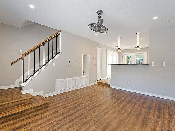 2nd image of 11901-J Swearingen Dr #50