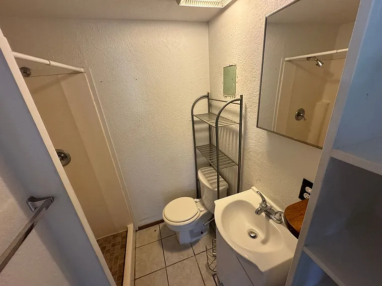 129 Oili Rd #B — Photo 7