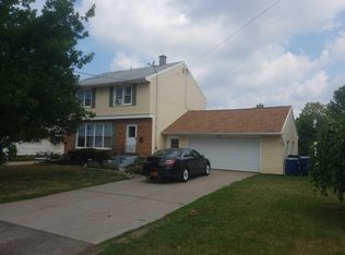 382 Meyer Rd, Amherst, NY 14226