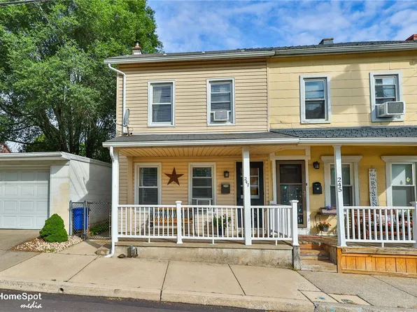 247 Adrain St, Emmaus, PA 18049
