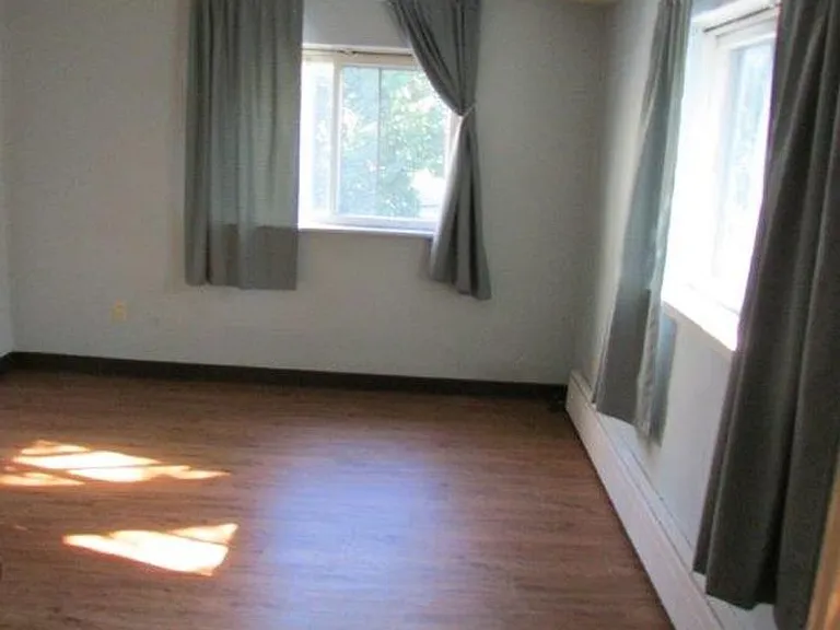 121 E Gilman St — Photo 30