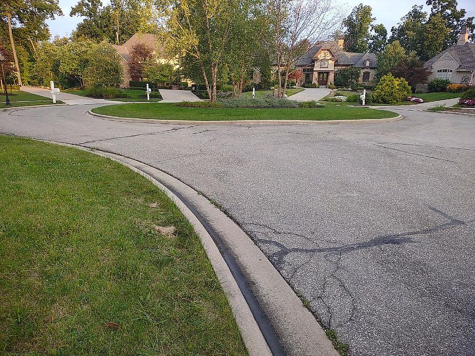 1st image of 10050 Morris Dr
