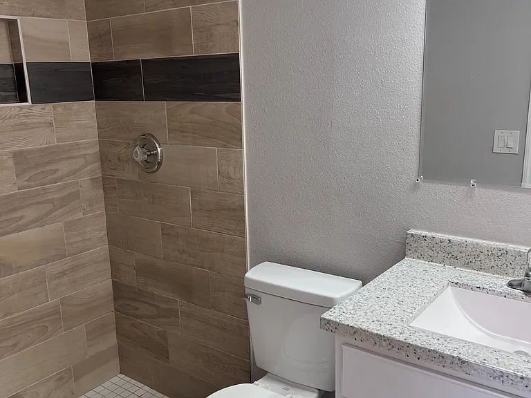 639 Woodlane Cir — Photo 6