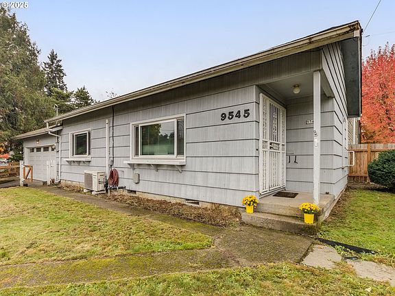 3rd image of 9545 N Iris Way
