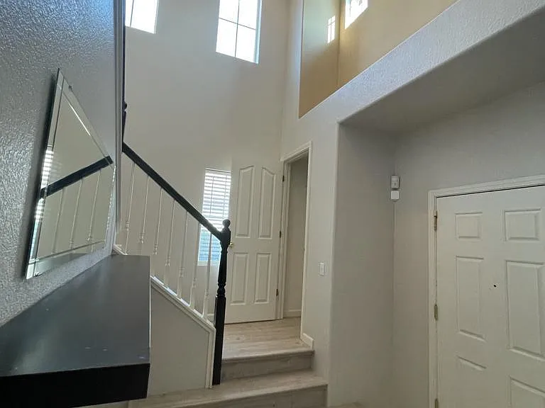 21 Anjou Cir — Photo 4