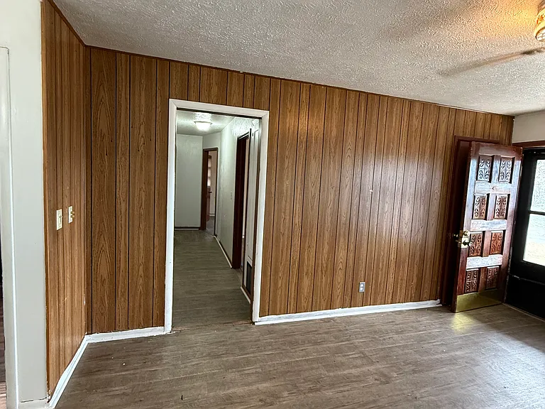 8409 NE 33rd St — Photo 10