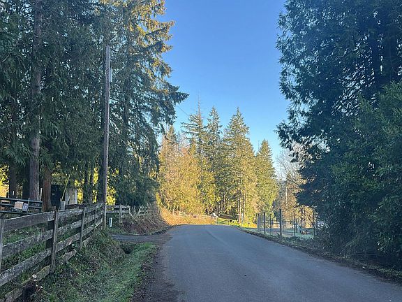 5th image of 30581 S Deardorff Rd