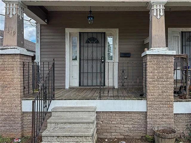 1319 France St — Photo 2