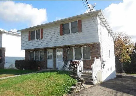 116 Cornell Ave photo 1