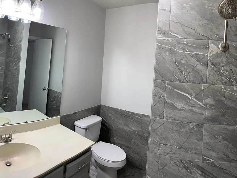 upstairs bathroom 2