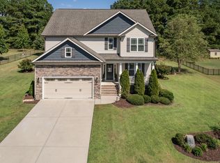 2924 Plantation Glen Dr, Zebulon, NC 27597