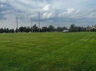 49331 N Territorial Rd, Plymouth, MI 48170