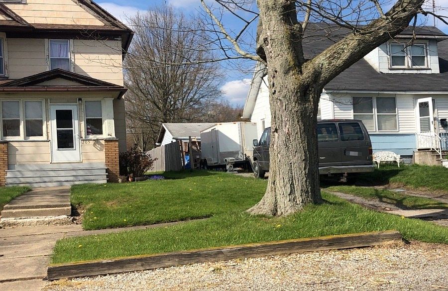 1st image of 205 E Vermont Ave