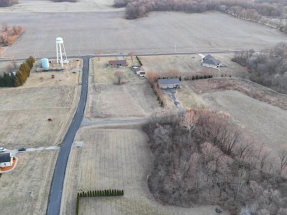 4th image of S Deer Trail Rd