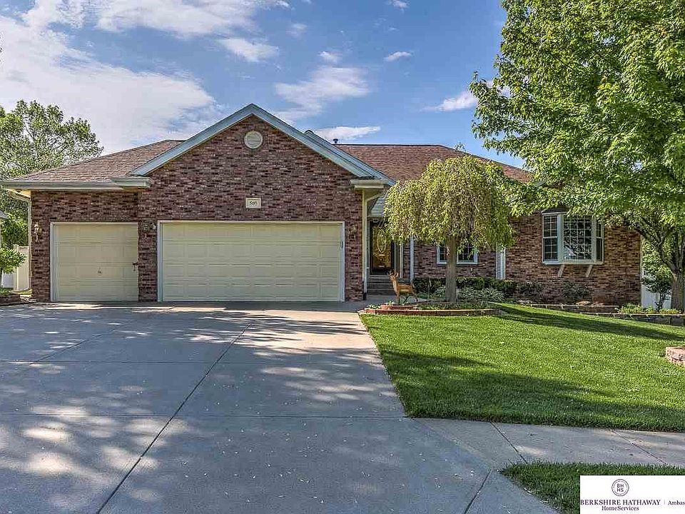 1st image of 505 Fox Creek Ln