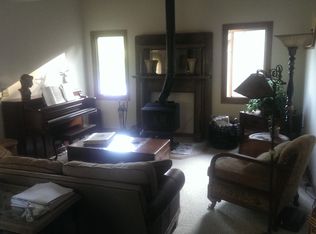 8596 Portage Lake Blvd, Pinckney, MI