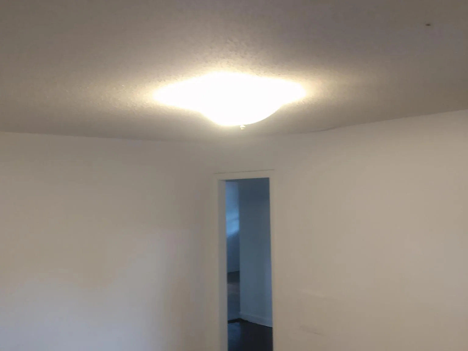 2 bed, 840 sqft, $1,100 — Photo 2