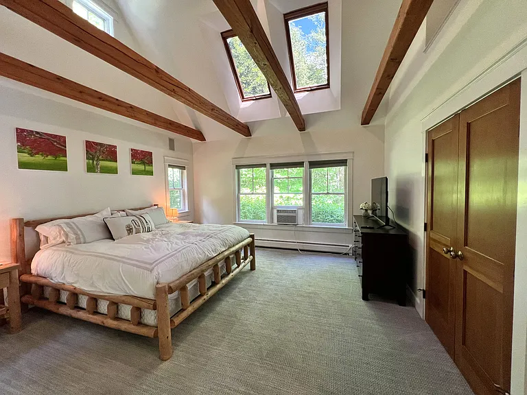 11 Kirkwood Ln — Photo 10