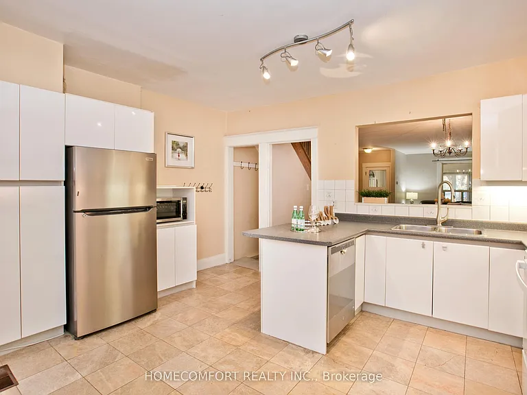 62 Keystone Ave — Photo 6