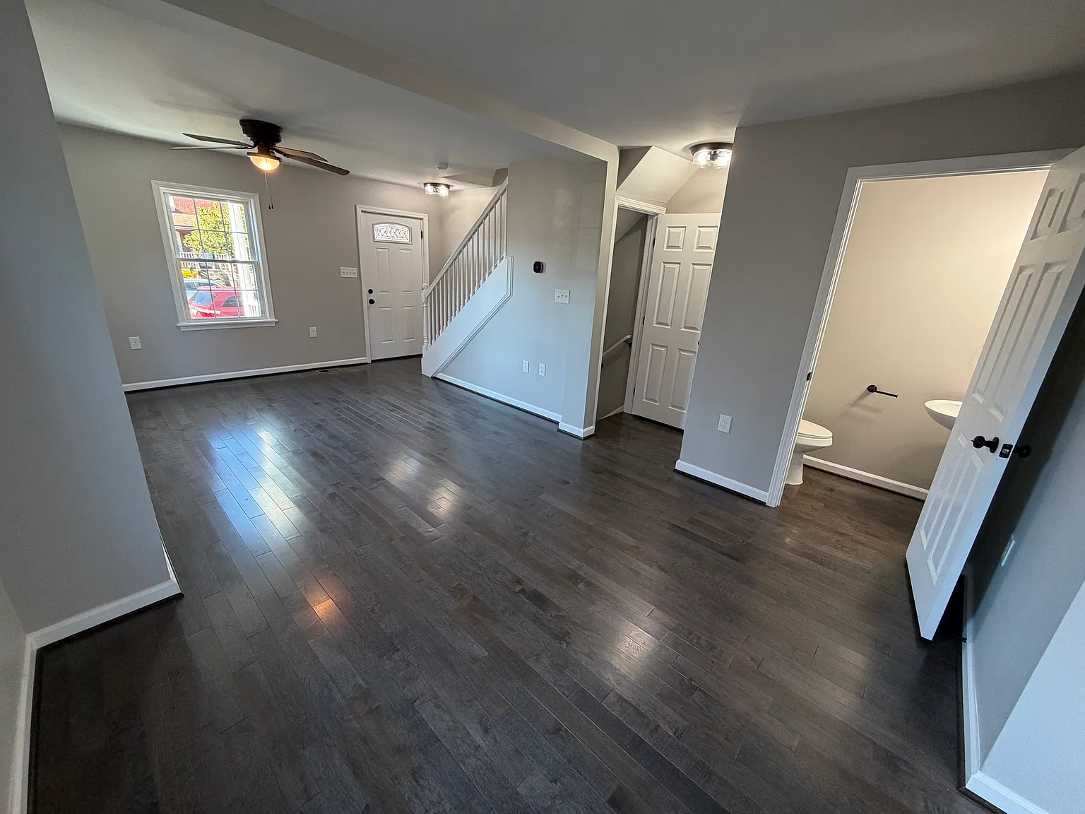 5247 Wasena Avenue 2 Bedroom 1.5 Bath $1,595 — Photo 4