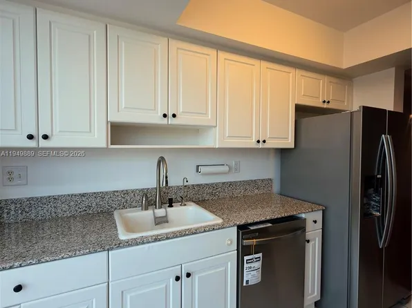 2501 Douglas Rd #306, Miami, FL 33133