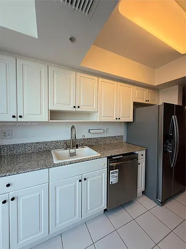 2501 SW 37th Ave #306 Photo 1