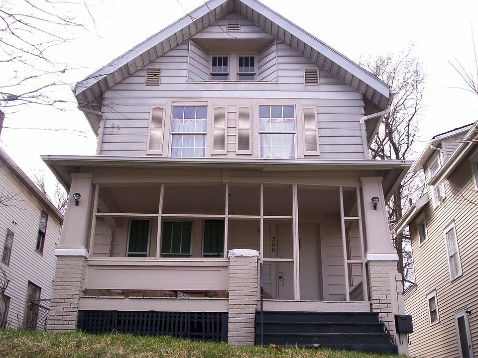 200 West South Street