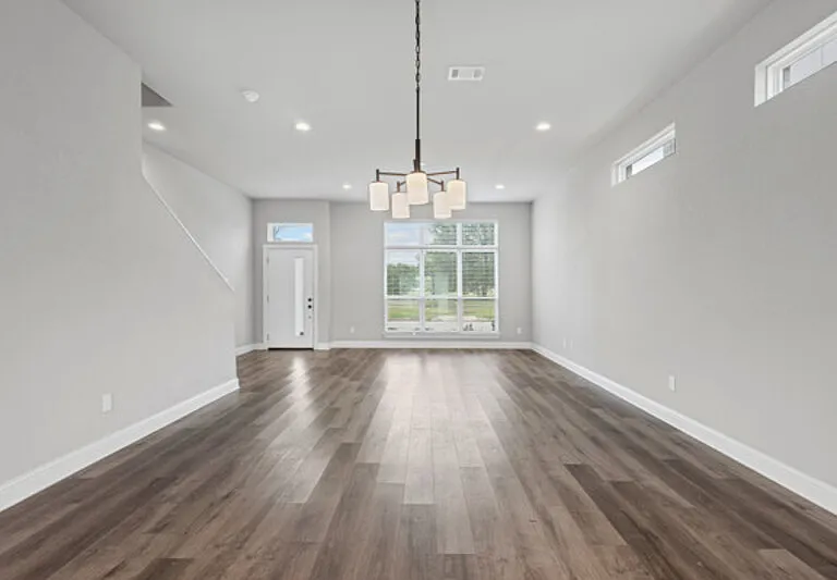 3138 Wayside Ave — Photo 3