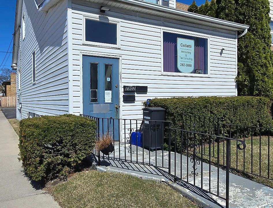 2902 Pine Ave #1B