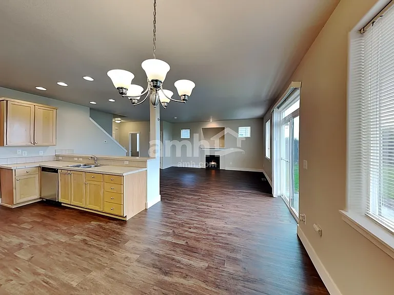 1378 Alpine Lakes St SE — Photo 6