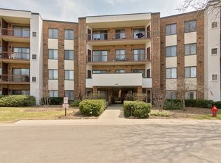 1500 Harbour Dr APT 1C, Wheeling, IL 60090