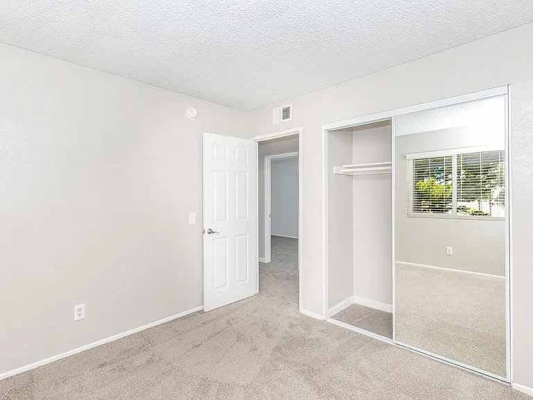 Hidden Falls Apartments — Photo 34