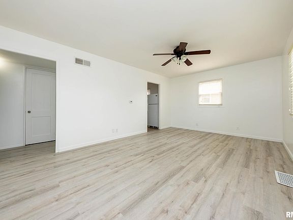 4th image of 915 W Purtscher Dr