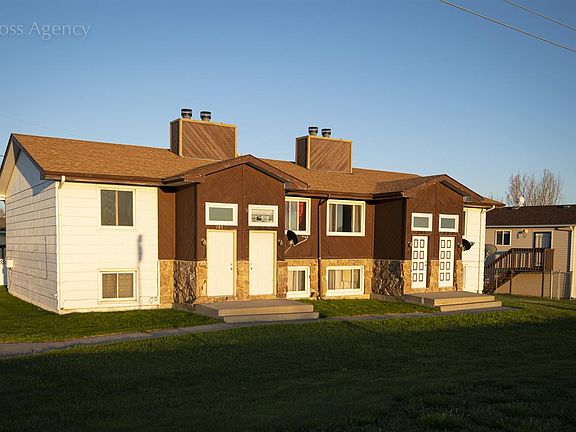 2nd image of 201 S Riverbend Dr