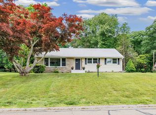 88 Woolsley Ave, Trumbull, CT 06611