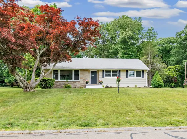 88 Woolsley Avenue, Trumbull, CT 06611