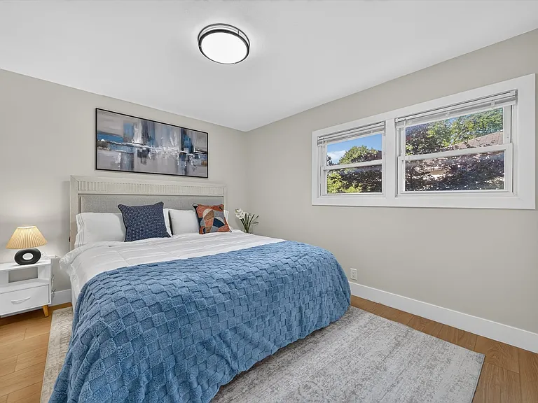 2115 E Hudson Ave — Photo 31
