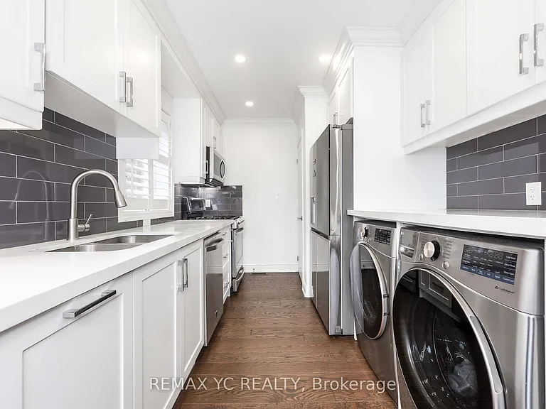 77 Talbot Rd — Photo 13
