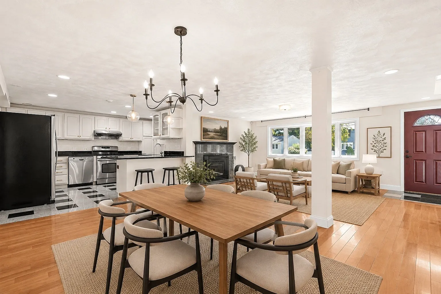 5 bed, 4.0 bath, 3500 sqft, $5,950 — Photo 2