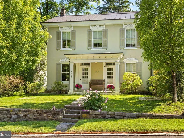 3792 Aquetong Rd, New Hope, PA 18938