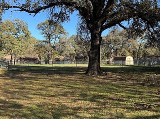 137 Gordon Dr, Azle, TX 76020