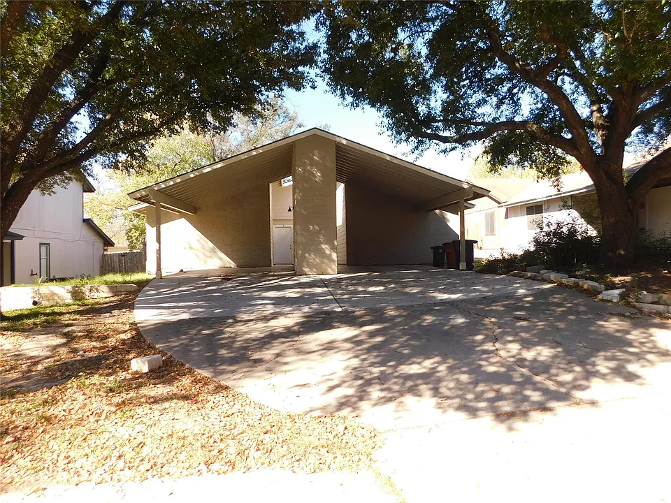 2408 Burleson Ct #A