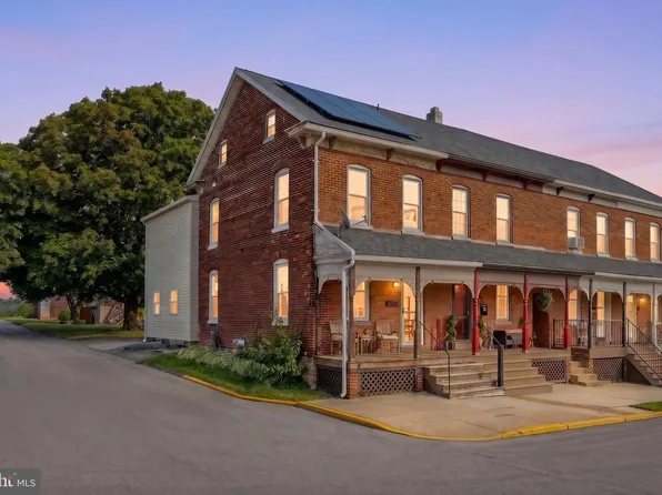 95 N East St, Spring Grove, PA 17362