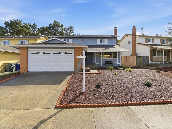 3rd image of 2225 Delvin Way