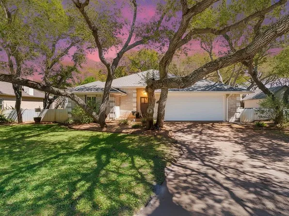 406 Fairway Oaks St, Rockport, TX 78382