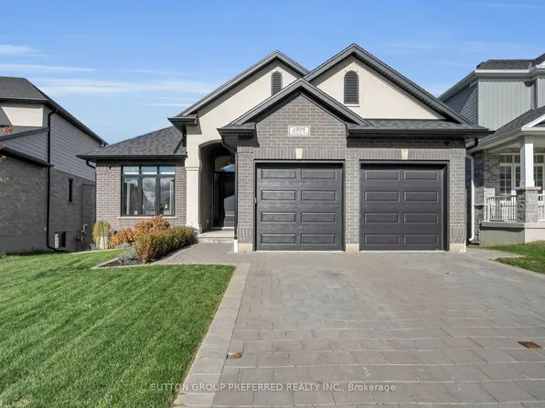 1928 Trailsway Dr, London, ON N6K 0K7