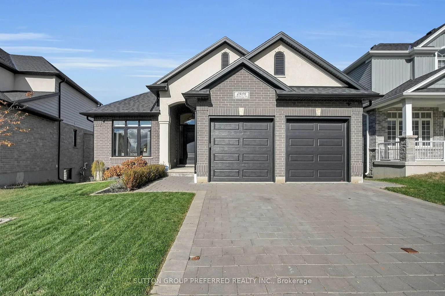 1928 Trailsway Dr photo 1