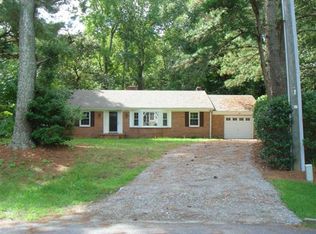 8204 Woodland Cir, Suffolk, VA 23436
